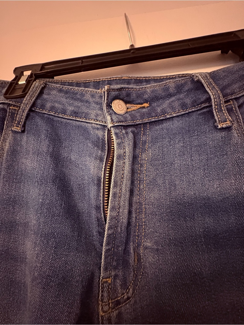 Women’s Wide-Leg Jeans